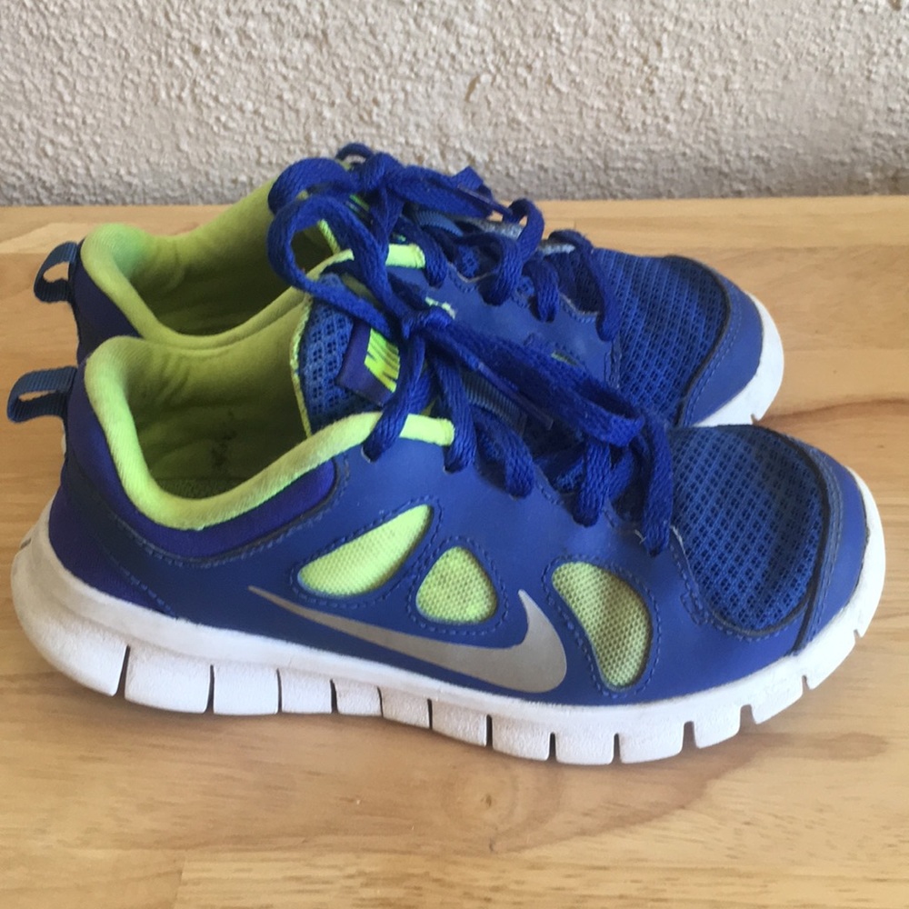 Nike boy sneakers - size 11c